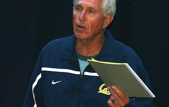 Legendary Football Coach Mike White, Formerly of Cal, Illinois and Oakland Raiders, Dies at 89 in Newport Beach
