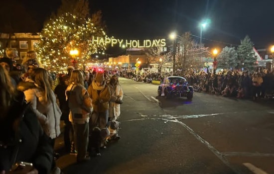 Littleton Embraces Holiday Spirit with Thousands Attending Annual Candlelight Walk