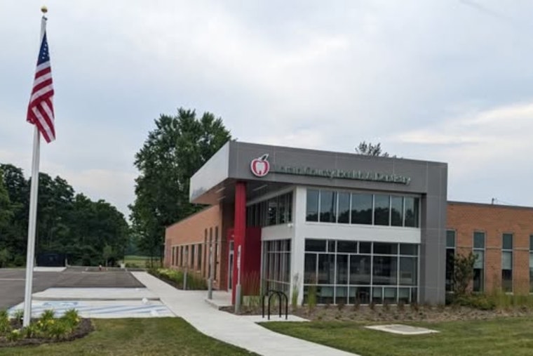Lorain County Health & Dentistry Honored with Pride Award for New Construction in North Ridgeville