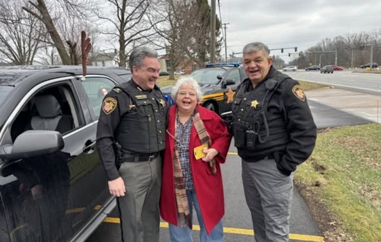 Lorain County Sheriff's Office Spreads Holiday Cheer, Gifts Motorists Gas Cards Instead of Tickets