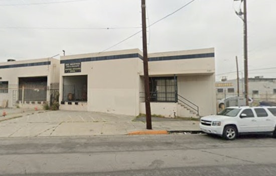 Los Angeles Firefighters Contain Blaze in Boyle Heights Building; One Injured