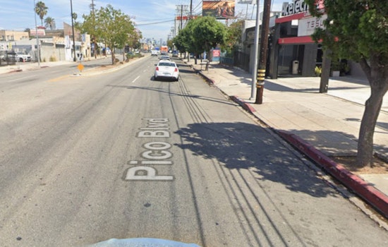 Los Angeles Firefighters Extinguish Blaze at Auto Body Center on West Pico Boulevard; No Injuries Reported