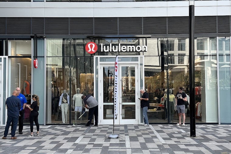 Lululemon Opens New Store at Downtown Disney District Ahead of the Holidays