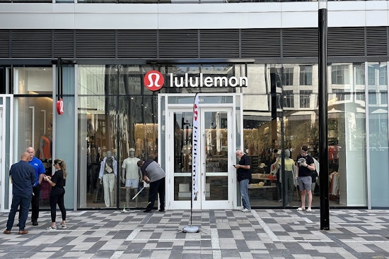 Lululemon Opens New Store at Downtown Disney District Ahead of the Holidays