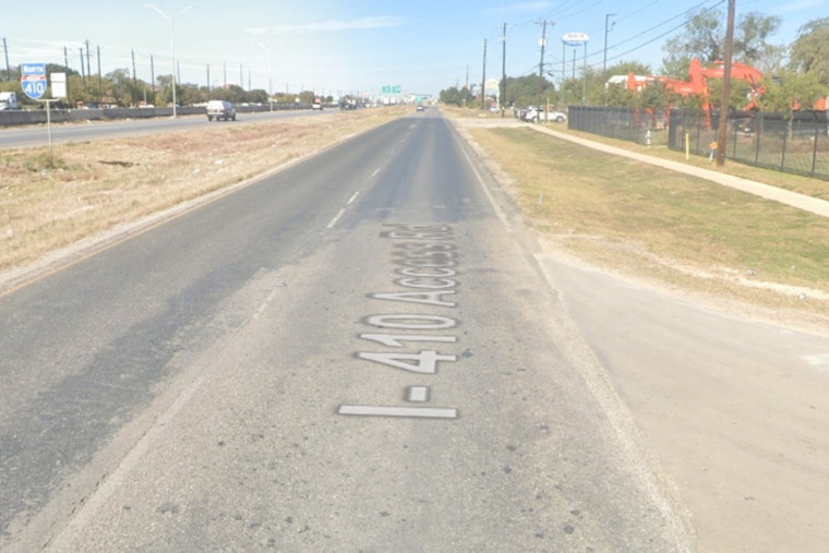 Man Dies After Crashing Into Parked 18-Wheeler on East Side of San Antonio