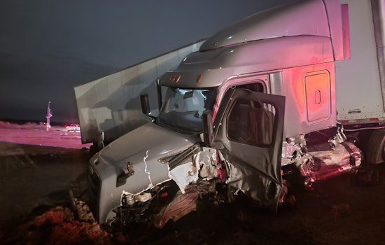 Man Killed in Tragic Head-On Collision on US-6 Near Green River