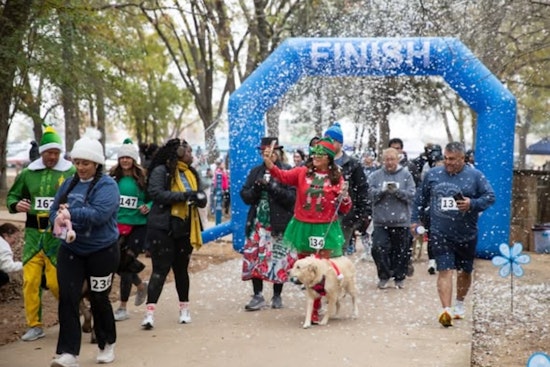 Mansfield Runners Embrace Winter Cheer at the 2025 Snowman Run Supported by Methodist Mansfield Medical Center