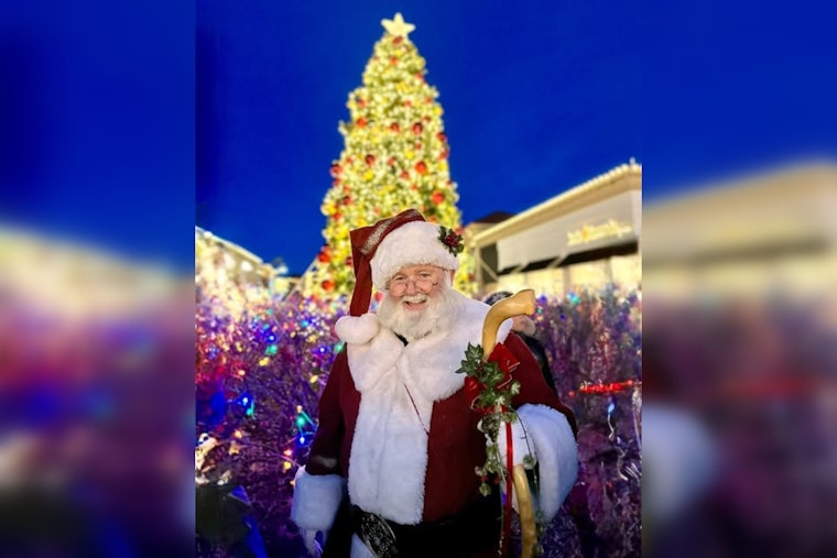 Maple Grove Invites Community to Brighten Up the Holidays with Santa's Arrival and Festive Fun at The Shoppes at Arbor Lakes