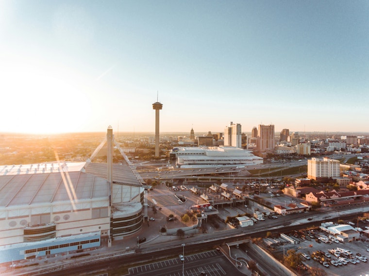 Sunny Start to 2025: San Antonio Welcomes New Year with Mild Temperatures and Clear Skies