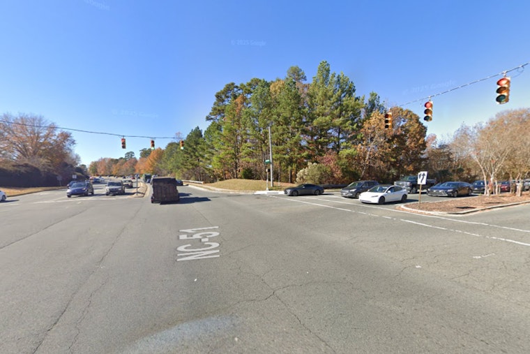 Matthews Commuters Face Delays, Hwy. 51 Traffic Signal Outage near Sycamore Commons
