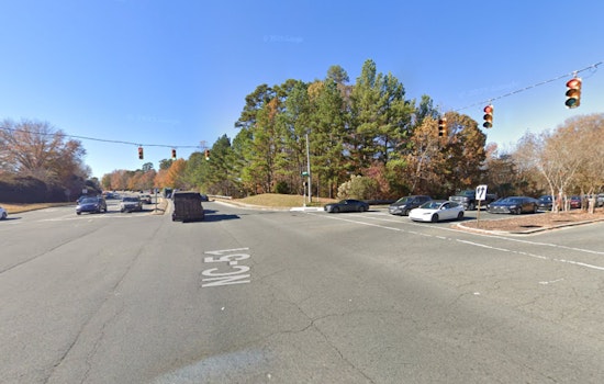 Matthews Commuters Face Delays, Hwy. 51 Traffic Signal Outage near Sycamore Commons