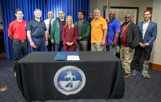 Mayor Deegan Signs Agreement to Boost Pay for 2,600 Workers in Jacksonville