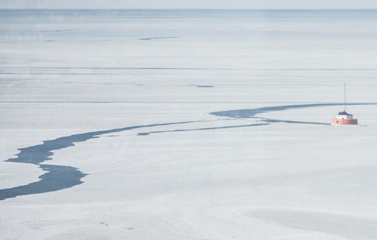 Mentor-on-the-Lake Police Officer Dives into Icy Lake Erie to Save Woman, Incident Under Investigation