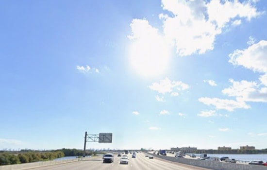 Miami's Christmas Day Blessed with Sunny Skies and Warm Temperatures, Cold Front on the Horizon for New Year's