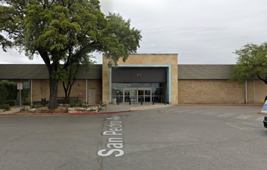 Midday Mall Mayhem As Duo Bolts After North Star Robbery