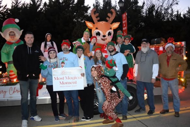 Midlothian's Christmas Parade Spectacular: Local Groups Shine with Festive Floats and Dazzling Lights