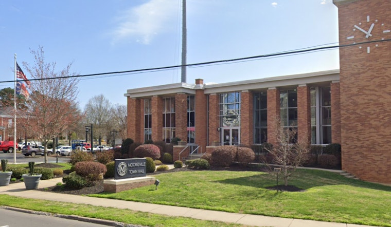 Mooresville, NC Offers $2,000 Bonus to Attract New Construction Project Manager