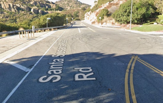 Motorcycle Accident Sparks Brush Fire in Chatsworth; LAFD Halts One-Acre Blaze