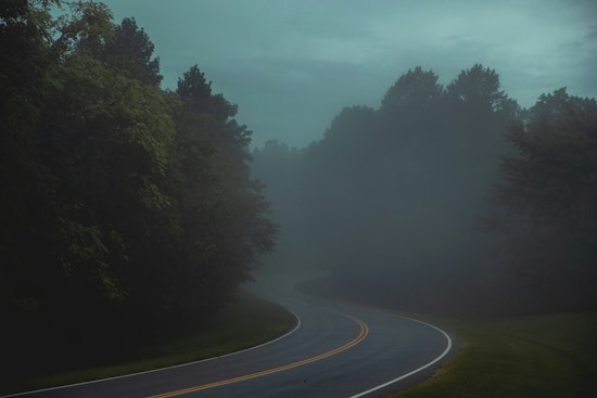 Nashville Grapples with Dense Fog and Chilly Temperatures, Mild Weather on the Horizon