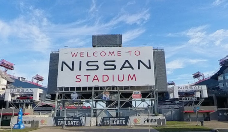 Nashville's Nissan Stadium Hosts Historic Matchup, Tennessee Vols and Illinois Fighting Illini Vie for Music City Bowl Glory
