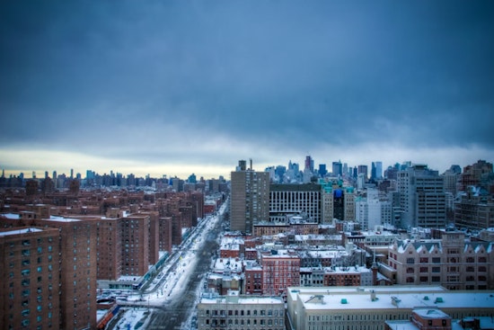 New Yorkers Brace for Weather Changes with Chilly Winds and Rain and Snow Across Boroughs