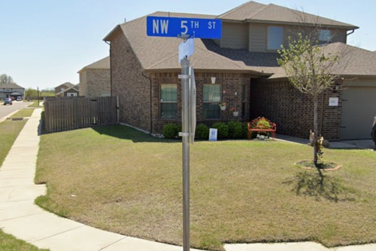 Newcastle Police Investigate Early Christmas Morning Failed Burglary, Suspects at Large
