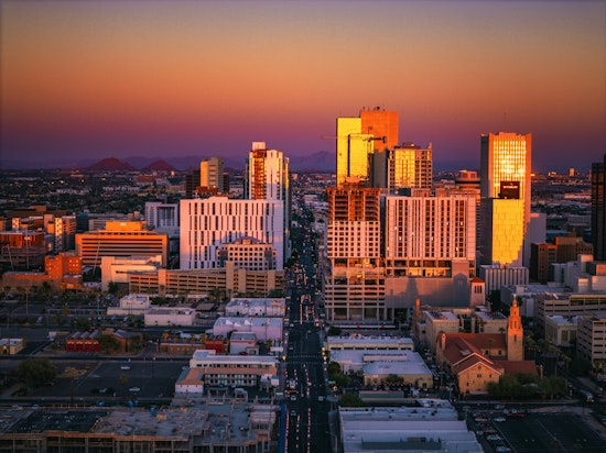 Phoenix New Year Forecast: Mild Temperatures with Rain Chances on the Rise