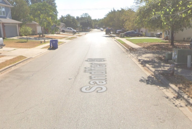 No Injuries After Del Valle ISD School Bus Collision in East Austin, Authorities Investigating