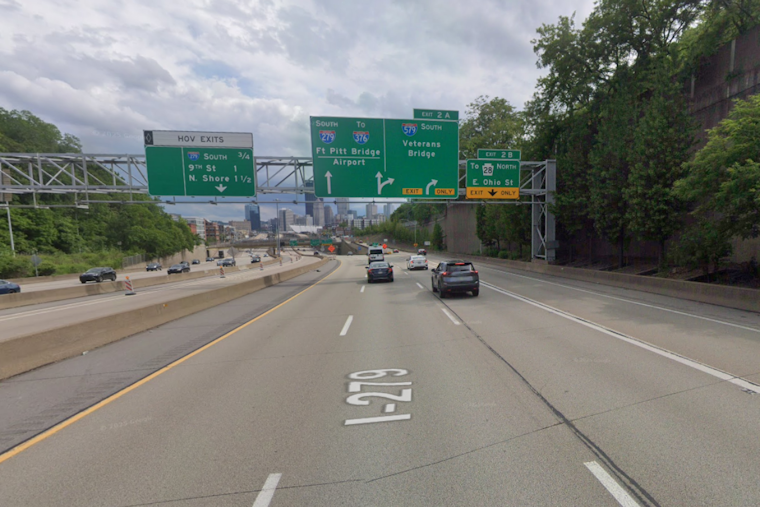No Injuries Reported as Overturned Tractor-Trailer on I-279 Disrupts Traffic, Delays Penguins Game in Pittsburgh