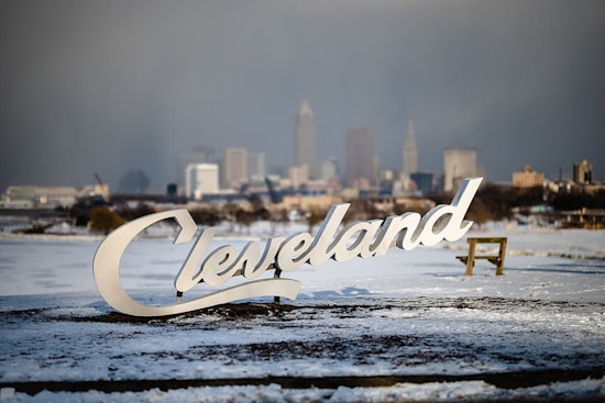 No White Christmas for Bay Area: Cleveland's NWS Predicts Mild Holiday Weather with Chances of Rain