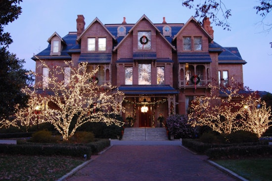 North Carolina Executive Mansion Welcomes Public for Free Holiday Open House