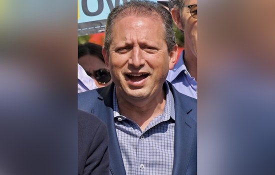 NYC Comptroller Brad Lander Eyes Congress, Igniting Progressive Battle in NY's 10th District