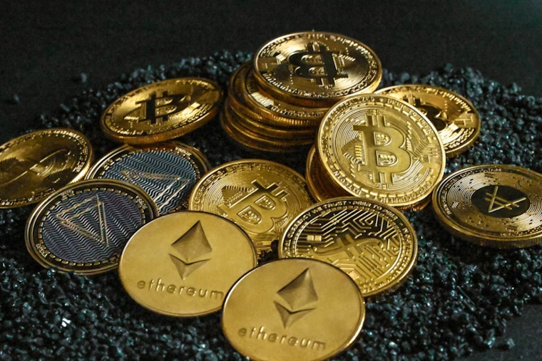 Oahu Scam Shock: $7M Vanishes As Crypto Cons Target Kupuna