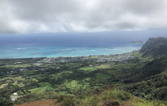 Oahu Tourists Trapped All Night on Kuliouou Ridge as Rescue Crews Stand By