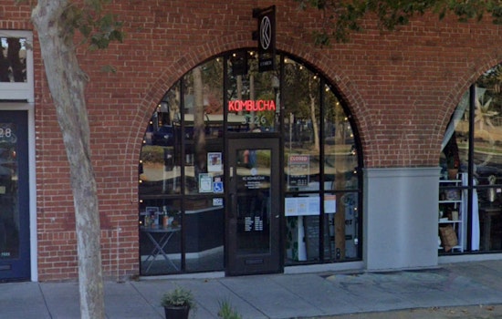 Oak Park’s Broadway Shakeup: New Eatery Eyes Ex‑Kombucha Spot