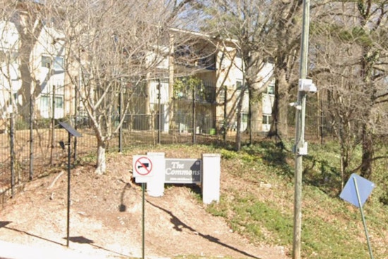 Off-Duty Atlanta Police Officer Shoots Armed Suspect in Northwest Apartment Complex on Christmas Eve