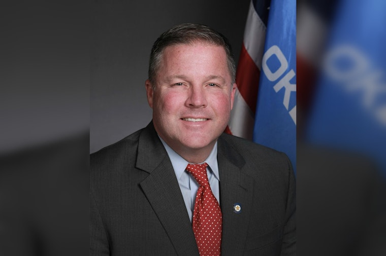 Oklahoma Senate Pro Tem Lonnie Paxton Calls for Continued Negotiations in Poultry Industry Dispute Affecting Illinois River Watershed