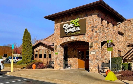 Olive Garden, LongHorn Stampede Into Tiny Peñitas Retail Boom