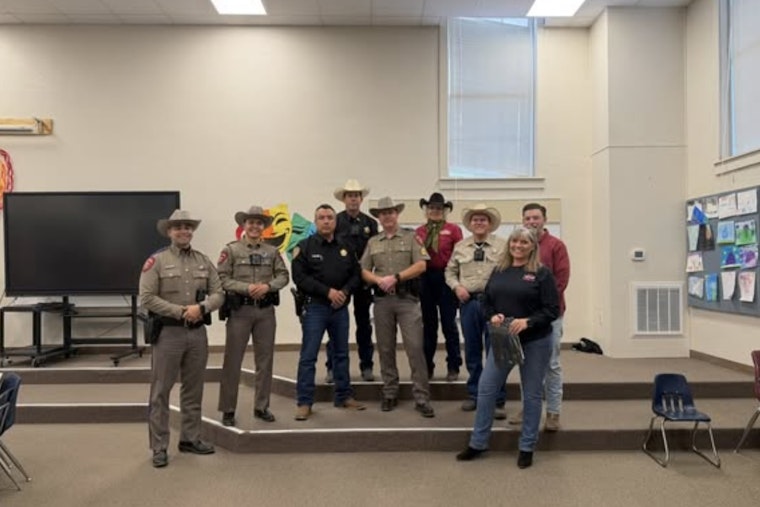 Operation Blue Santa: Jeff Davis County Law Enforcement Spreads Holiday Cheer at Dirks Elementary School