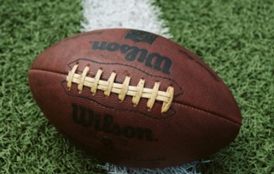 Oregon Ducks Edge Closer to College Football Playoff with Triumph Over Washington Huskies