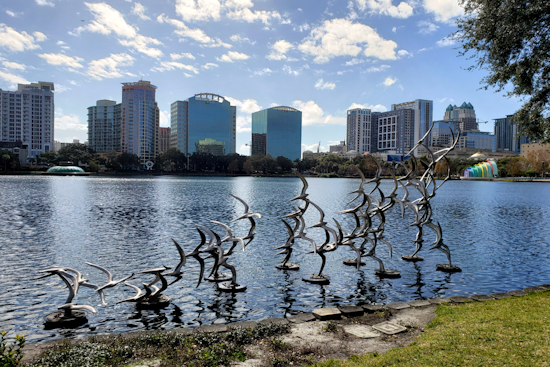 Orlando's Warm Holiday Spell to Give Way to a Cold New Year's Eve: National Weather Service Alerts of Incoming Front
