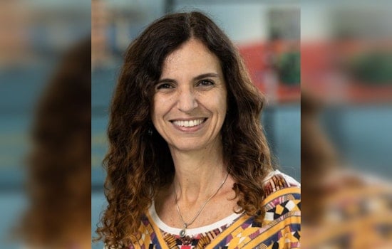 ORNL's Denise Antunes da Silva Honored as Fellow of the American Ceramic Society