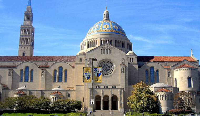 Over 2,000 Christmas Dinners Delivered by Volunteers at the Basilica in D.C. to Local Families in Need