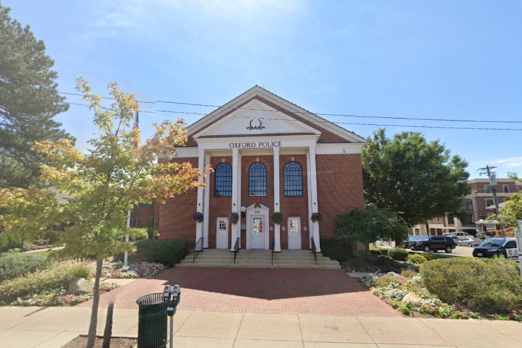 Oxford, Ohio Uptown Ushers in Holiday Season with Free Metered Parking Through January 10