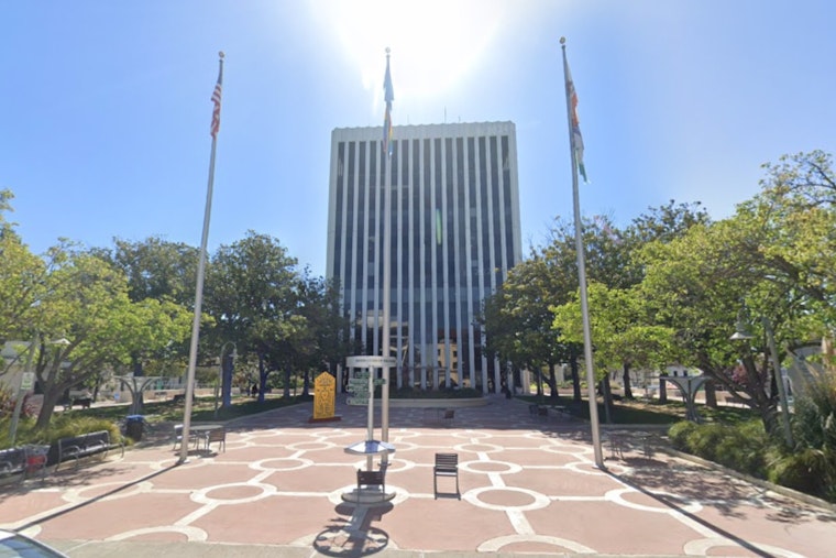 Palo Alto’s Cash Crunch Deepens as Sales Tax Tanks