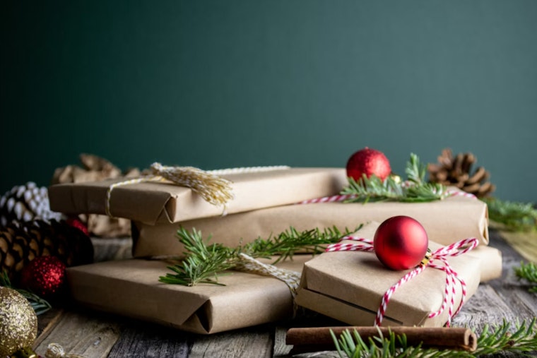 Phoenix Shoppers Face Restocking Fees for Post-Holiday Returns at Major Retailers