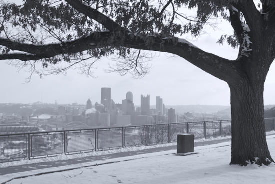 Pittsburgh Blanketed in Snow as Winter Weather Advisory Continues, Commuters Face Slippery Roads