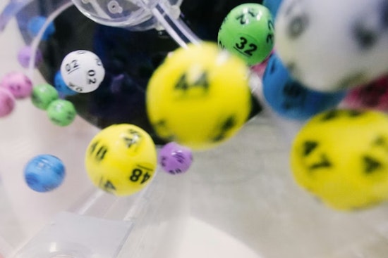 Players Cafe in Columbus, Ohio Sells $1 Million Winning Powerball Ticket Amid Swelling $1.7 Billion Jackpot
