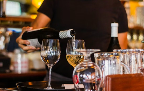 Pluto’s Wine Bar To Open On Bastrop Main Street