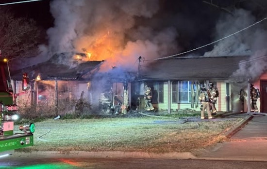 Pre-Dawn Denton Blaze Visible From I-35E Stalls Early Commute